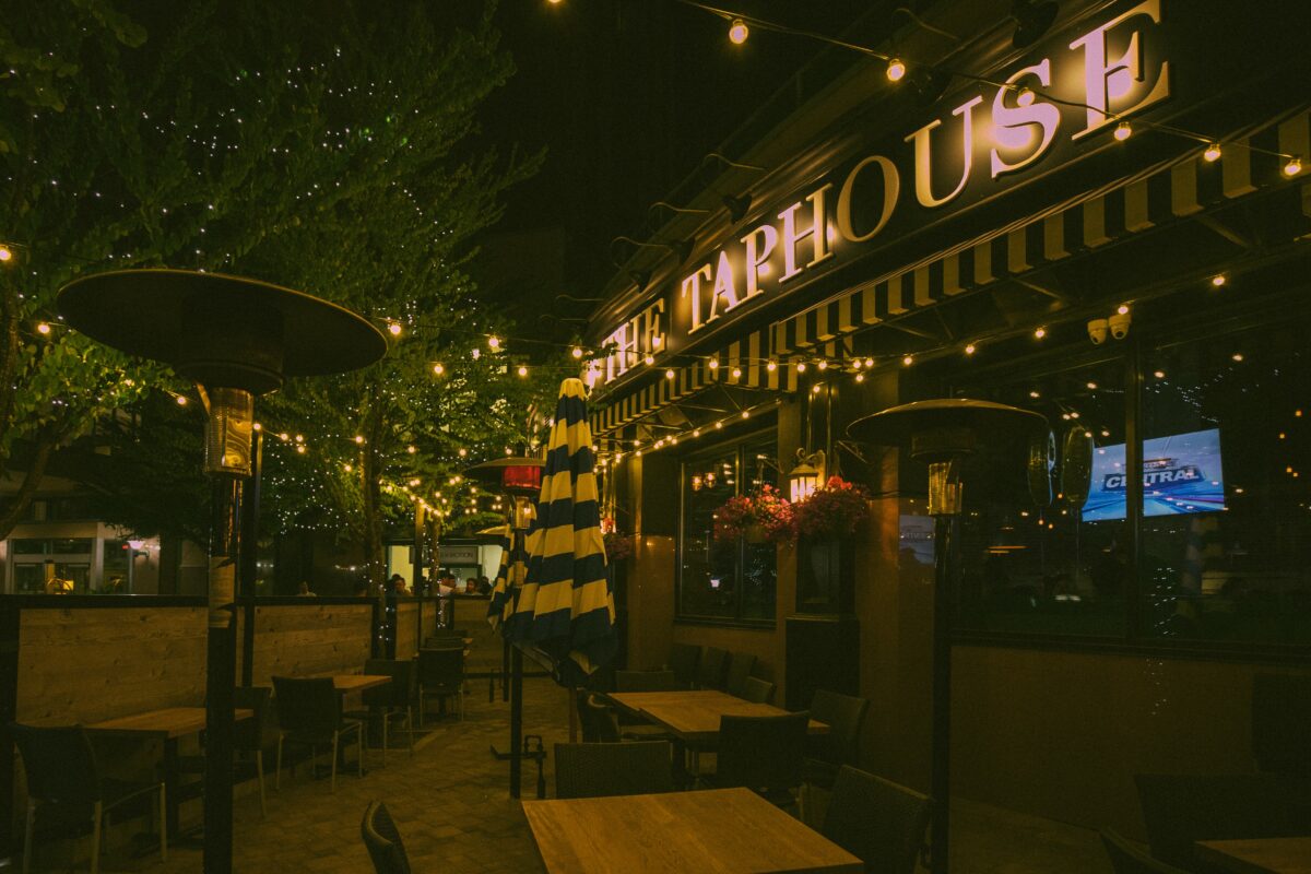 BURQUITLAM: HAPPY HOUR & CULINARY DELIGHTS AT THE TAPHOUSE COQUITLAM ...